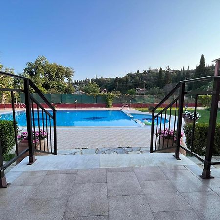 Gregory-Vassilis Apartments Dassia  Buitenkant foto