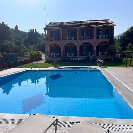 Gregory-Vassilis Apartments Dassia  Buitenkant foto
