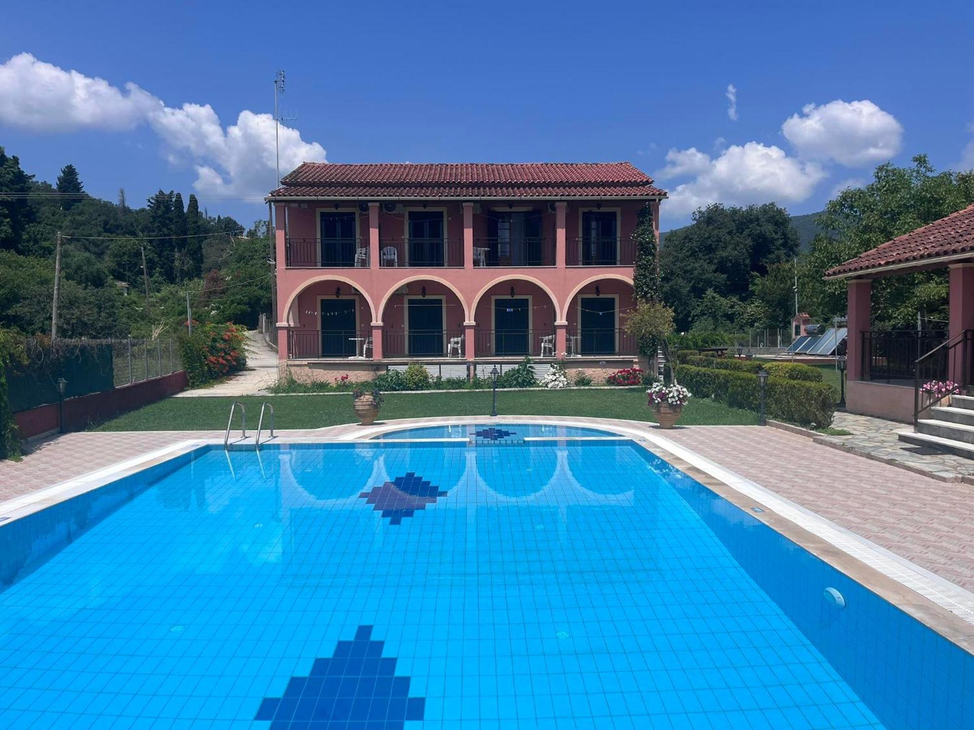 Gregory-Vassilis Apartments Dassia  Buitenkant foto