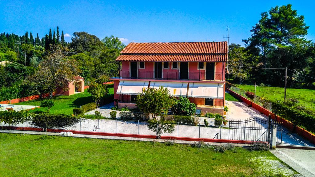 Gregory-Vassilis Apartments Dassia  Buitenkant foto