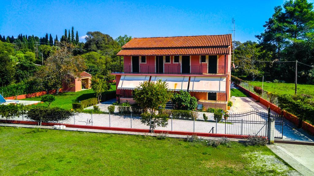 Gregory-Vassilis Apartments Dassia  Buitenkant foto